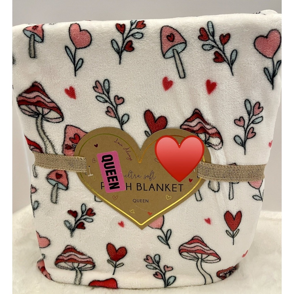 LOVE ALWAYS Ultra Soft‎ Hearts Mushrooms VALENTINES Queen Blanket